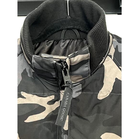 Canada Goose Savona Jacket L - NWOT - Picture 16 of 16